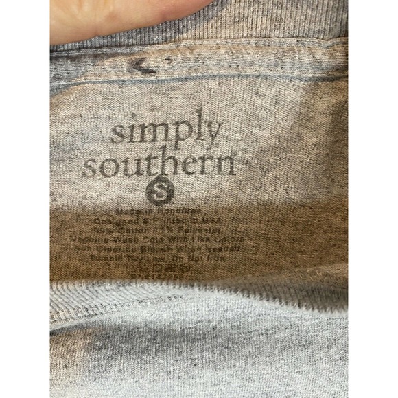 Simply Southern ‘Merican Proper Gray T Shirt Women's Small Pink Turtle Graphic - Picture 2 of 7